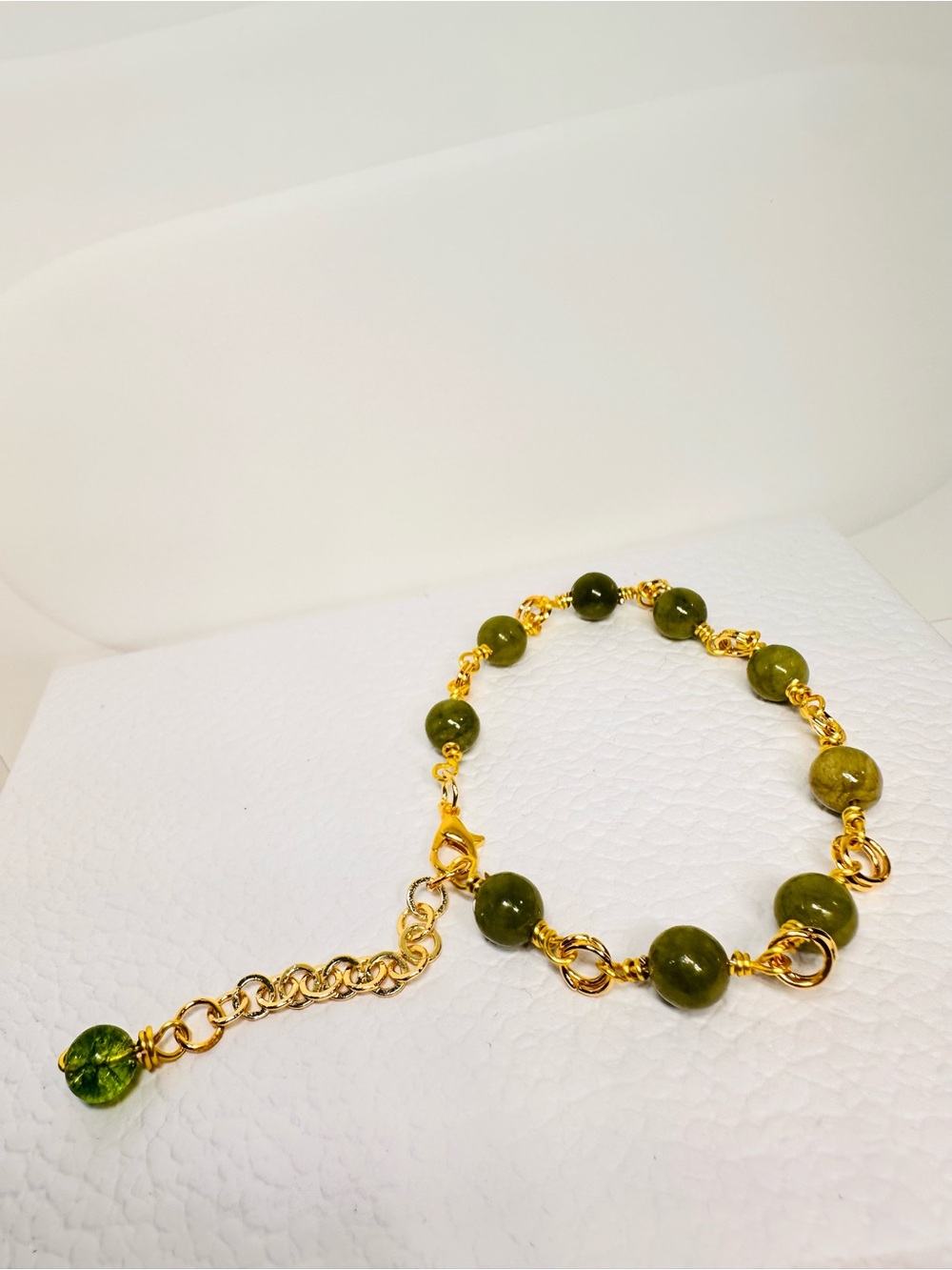 Gold wire & olive Jade Beads
